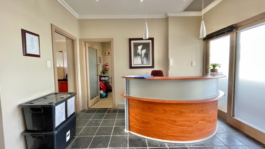 To Let commercial Property for Rent in Lionviham Western Cape